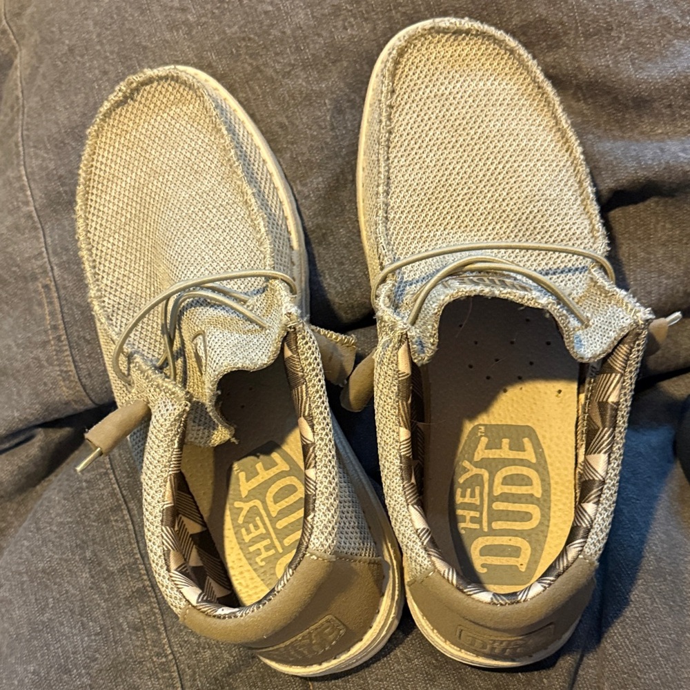 Hey Dude Men's Beige Loafers